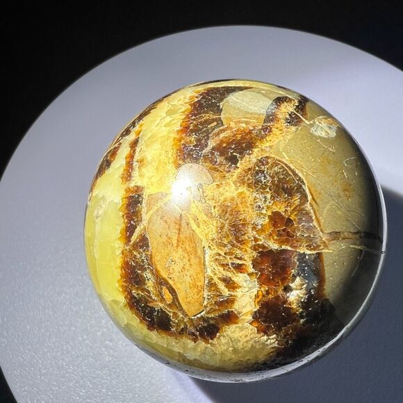 Septarian Crystal Sphere with UV‎ Reaction (1) - Picture 7 of 14